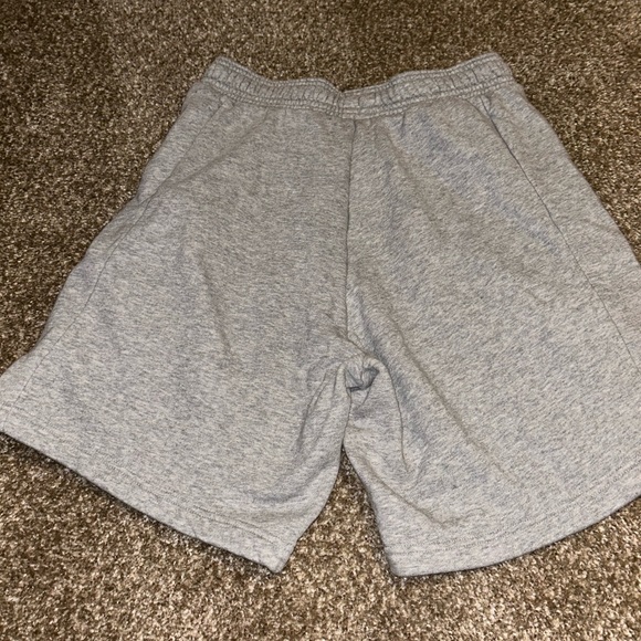 Adidas cotton shorts color grey - Picture 3 of 9